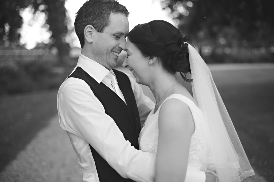 wedding-photographer-priory-barns