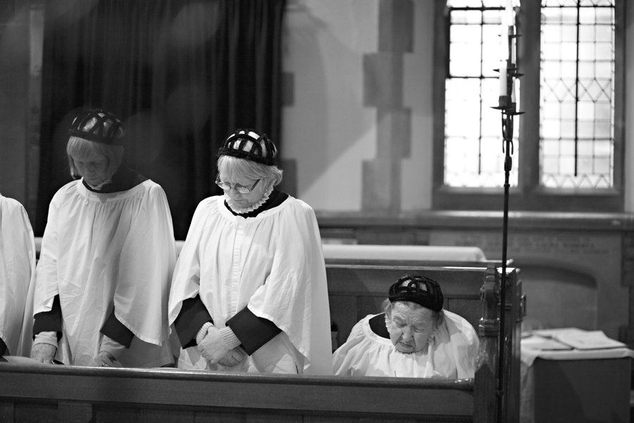 wedding photographer priory barns little wymondley