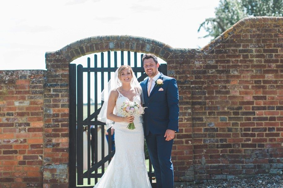 Lodge-Farm-House-Wedding-Photography-kings-walden