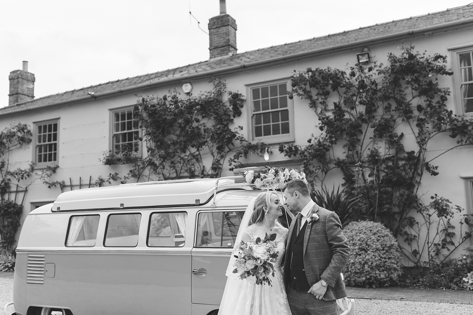 wedding photographer south farm