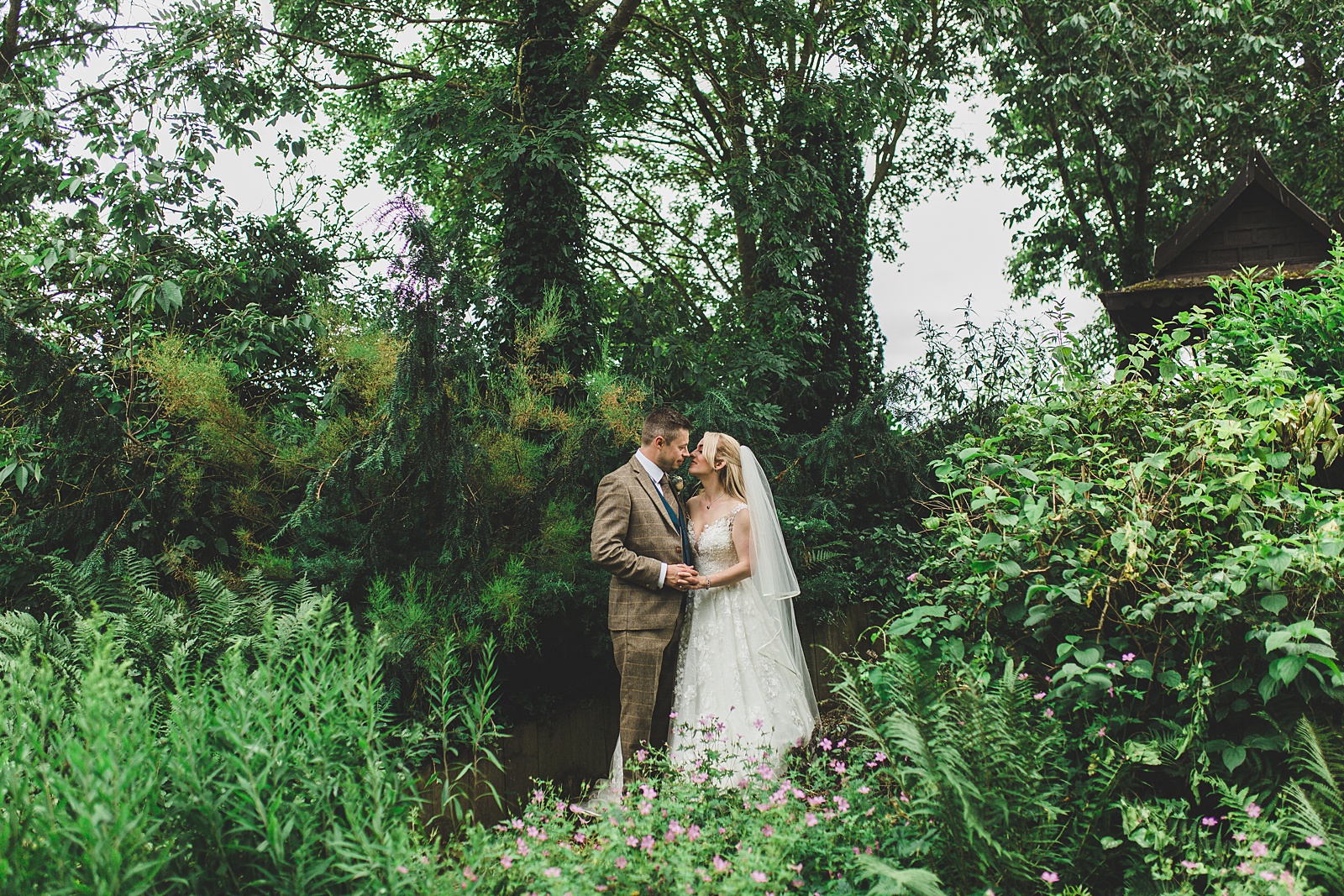 wedding photographer south farm