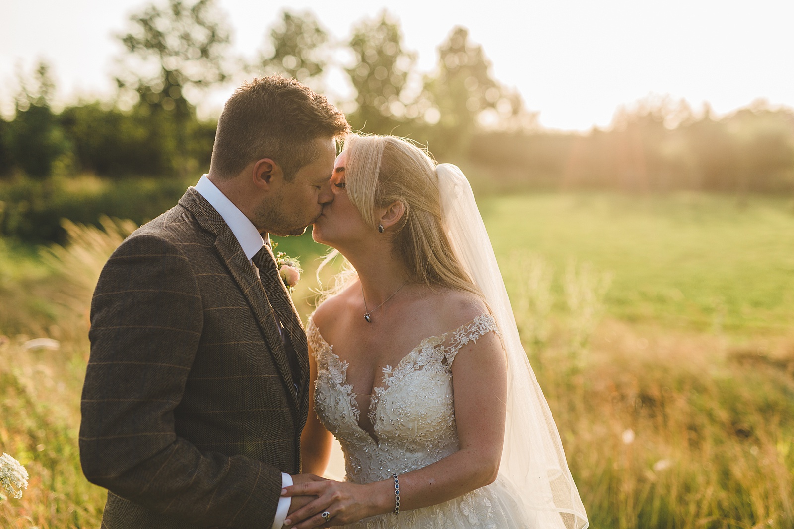 wedding photographer south farm