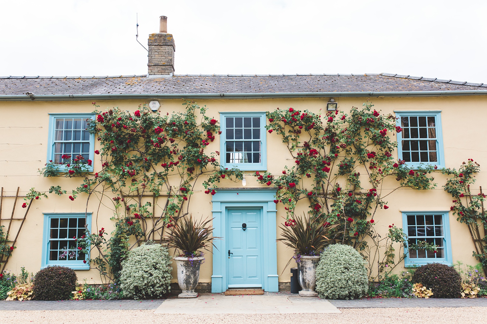 south farm wedding photographs